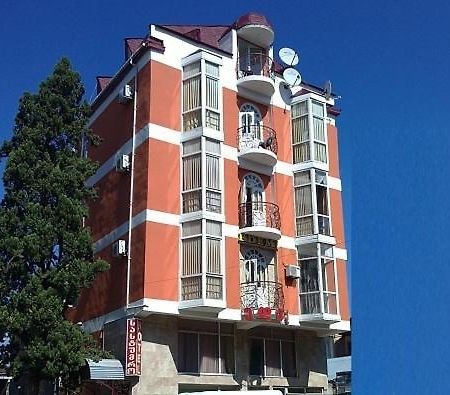 Edemi Hotel Kutaisi Luaran gambar