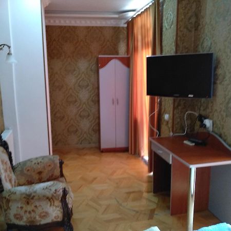 Edemi Hotel Kutaisi Luaran gambar