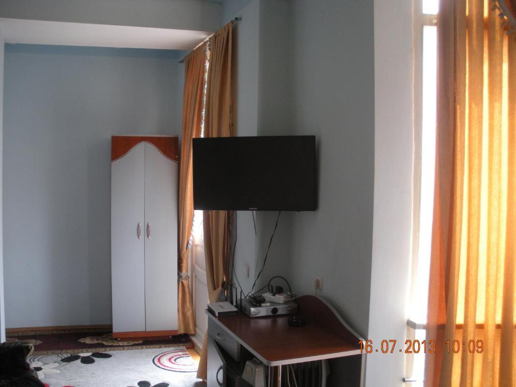 Edemi Hotel Kutaisi Luaran gambar