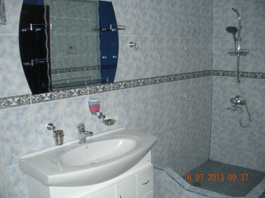 Edemi Hotel Kutaisi Bilik gambar