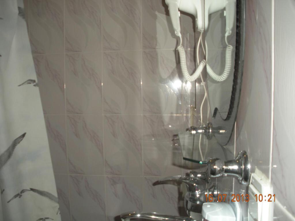 Edemi Hotel Kutaisi Luaran gambar