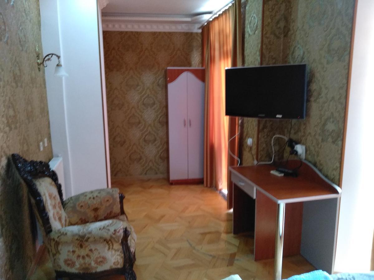 Edemi Hotel Kutaisi Luaran gambar