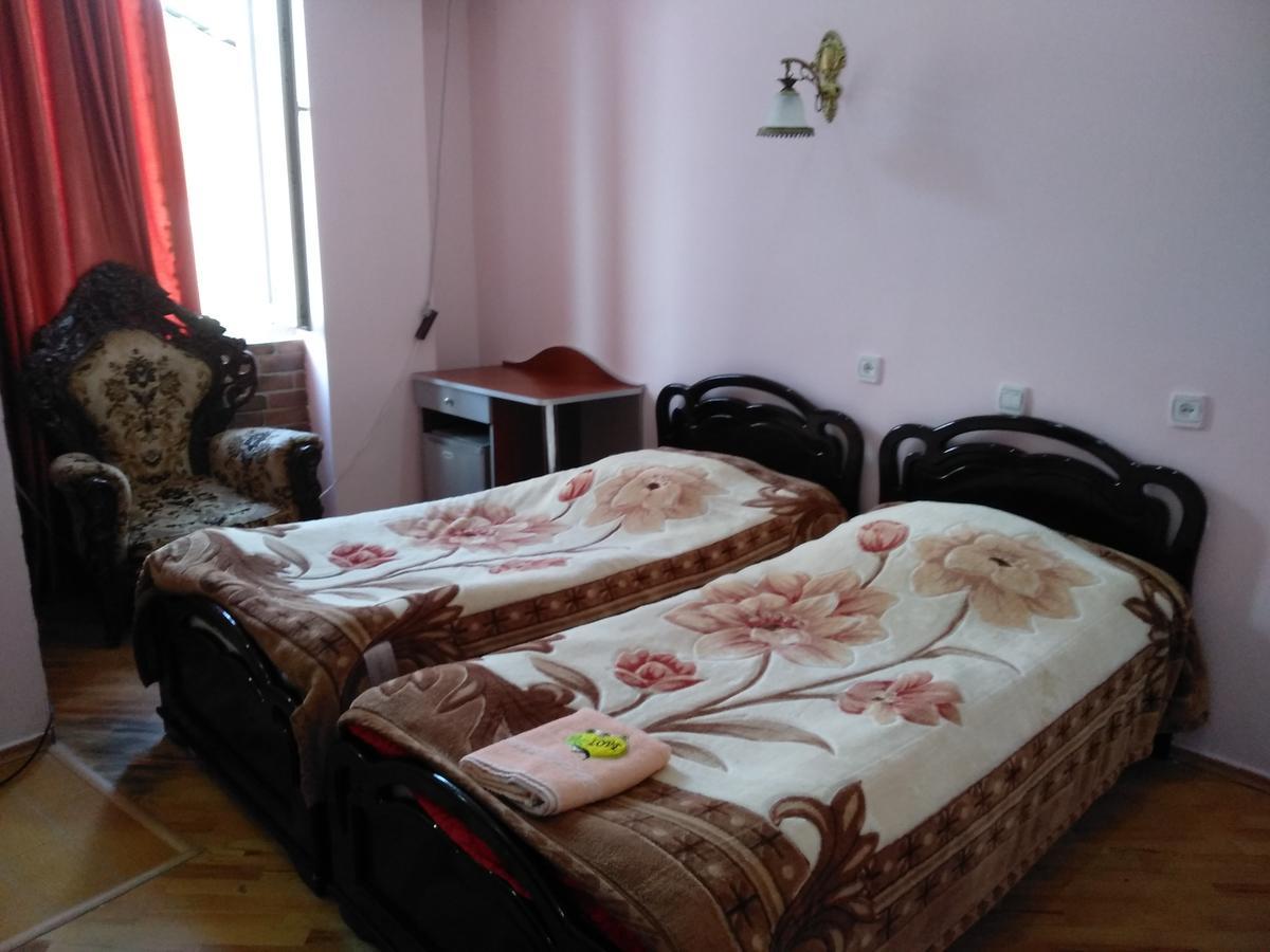 Edemi Hotel Kutaisi Luaran gambar